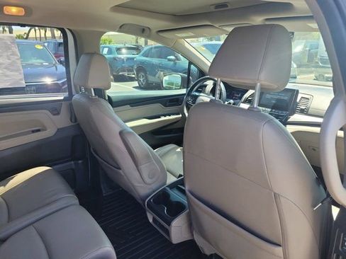 Certified 2021 Honda Odyssey EX-L image 3