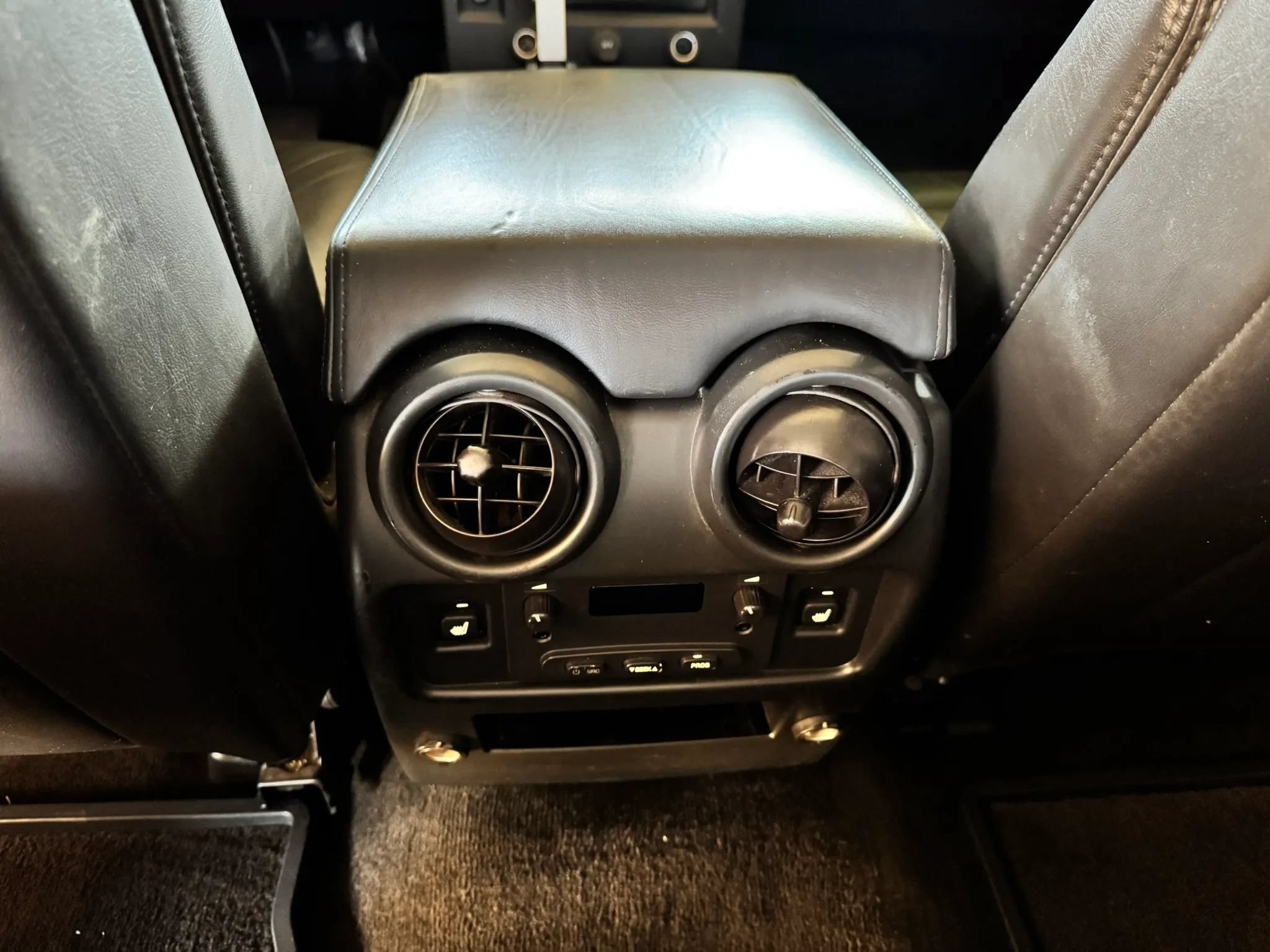 Used 2005 HUMMER H2 SUT w/ Preferred Equipment Group AWD/4WD image 21