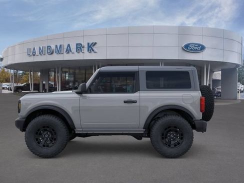 New 2026 Ford Bronco 2-Door w/ Sasquatch Package AWD/4WD image 3