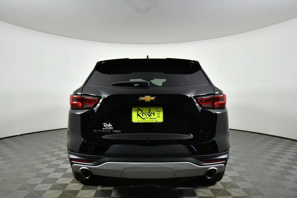 New 2026 Chevrolet Blazer LT w/ LPO, Floor Liner Package AWD/4WD image 12