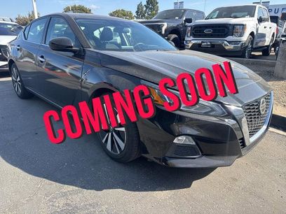 Certified 2022 Nissan Altima 2.5 SV