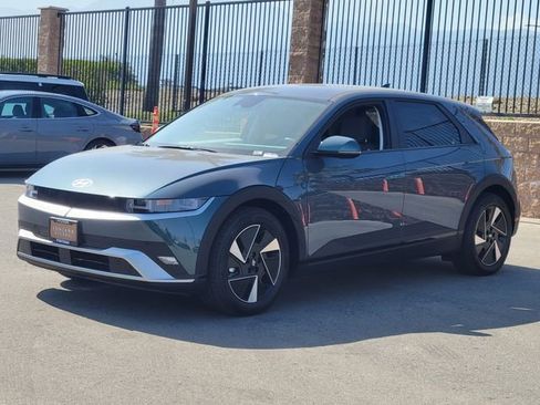 New 2026 Hyundai Ioniq 5 SE RWD image 2