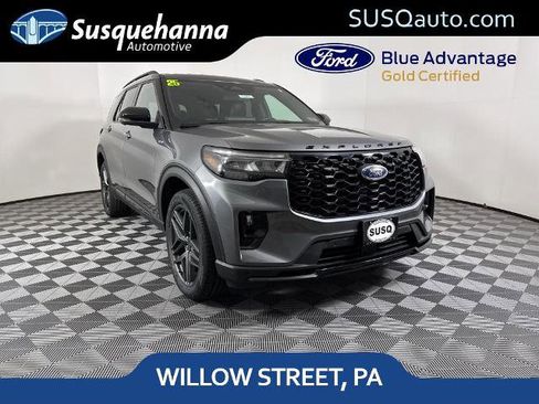 Certified 2025 Ford Explorer ST-Line w/ ST-Line Street Pack AWD/4WD image 1