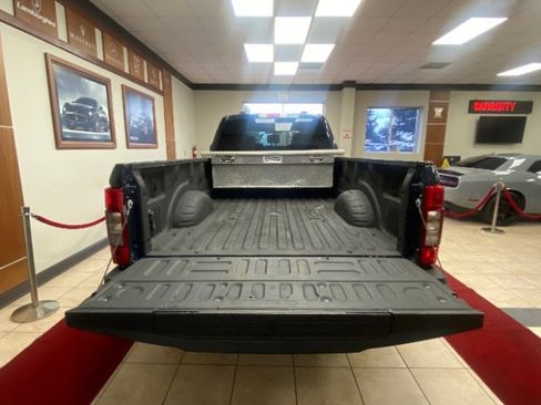 Used 2020 Ford F350 XLT w/ XLT Premium Package image 4