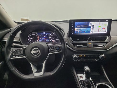 Used 2023 Nissan Altima 2.5 SV w/ SV Premium Package image 22