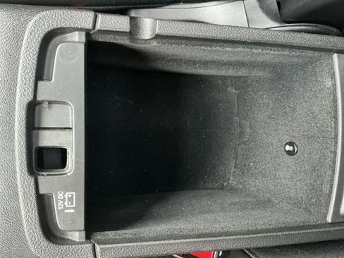 Used 2021 Jeep Grand Cherokee Laredo X image 31