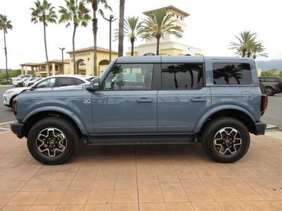 New 2025 Ford Bronco Outer Banks
