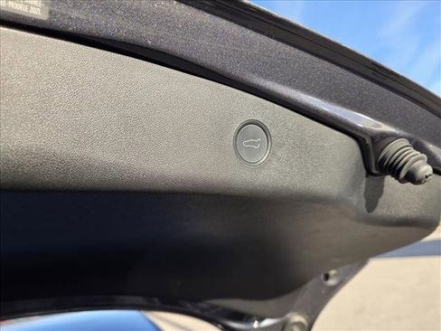 Used 2021 Tesla Model 3 Standard Range Plus image 14