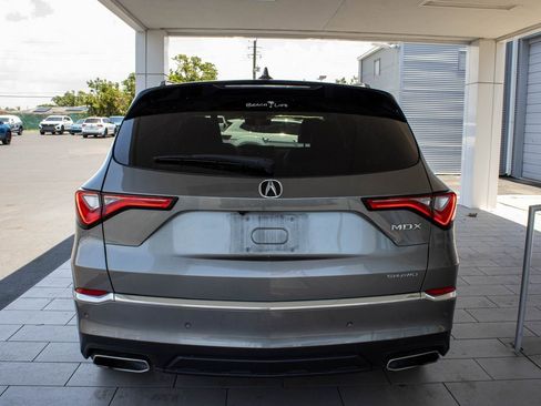 Used 2024 Acura MDX SH-AWD w/ Advance Package image 15