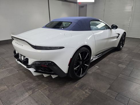 Used 2022 Aston Martin V8 Vantage Roadster image 25