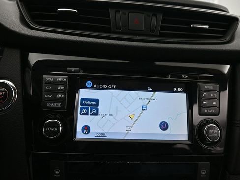 Used 2017 Nissan Rogue SL w/ SL Premium Package image 19