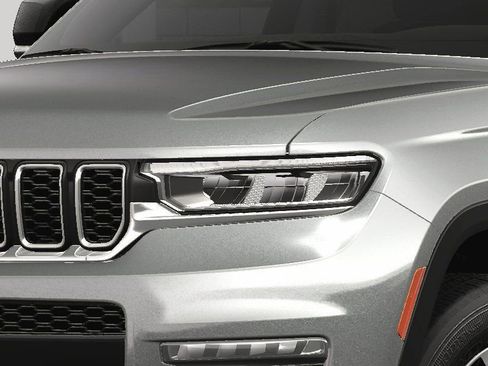 New 2025 Jeep Grand Cherokee L Limited w/ Trailer Tow Package image 11