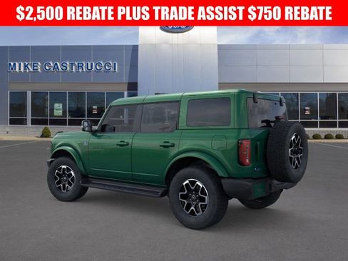 New 2025 Ford Bronco Outer Banks image 4