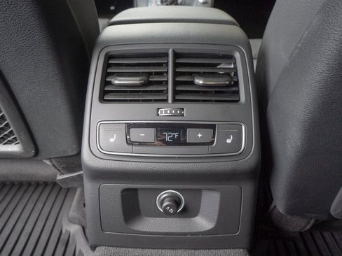 Used 2018 Audi A4 2.0T Premium Plus image 19