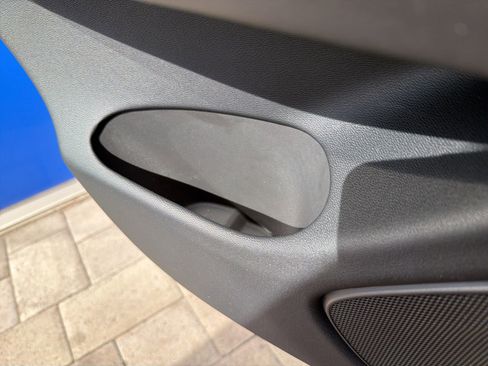 Used 2024 Volvo XC60 T8 Polestar w/ Protection Package Premier image 90