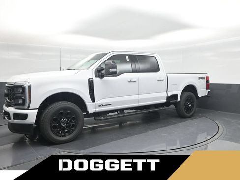 New 2026 Ford F250 Lariat w/ Black Appearance Package AWD/4WD image 1