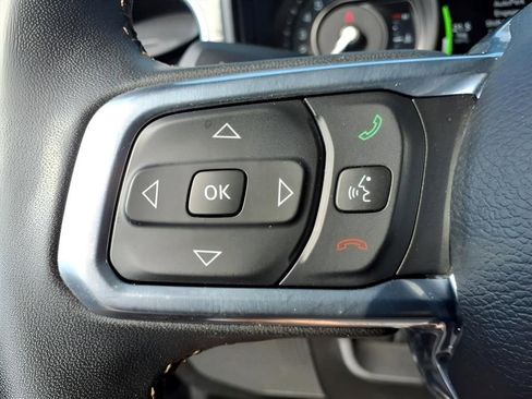 Used 2024 Jeep Wrangler Unlimited Sahara AWD/4WD image 19