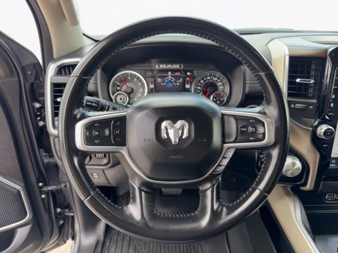 Used 2022 RAM 1500 Laramie AWD/4WD image 10
