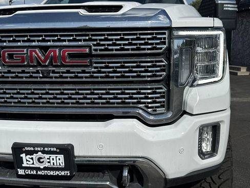 Used 2023 GMC Sierra 3500 Denali w/ Denali Ultimate Package AWD/4WD image 3