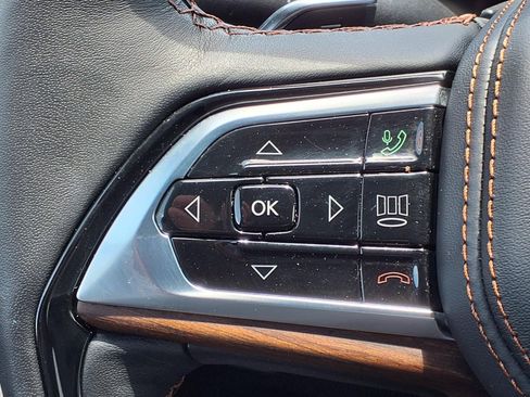 Used 2025 Jeep Grand Cherokee Summit AWD/4WD image 12