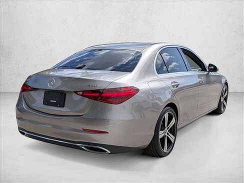 Used 2022 Mercedes-Benz C 300 4MATIC Sedan image 5
