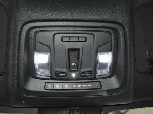 Used 2023 GMC Sierra 1500 AT4 w/ Technology Package AWD/4WD image 50