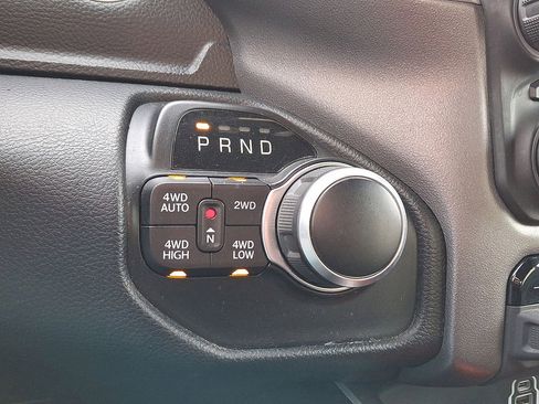 Used 2021 RAM 1500 Big Horn image 15