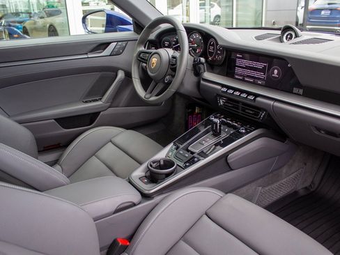 Used 2024 Porsche 911 Targa 4S w/ Premium Package image 13