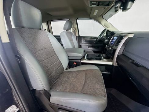 Used 2019 RAM 1500 Big Horn AWD/4WD image 30