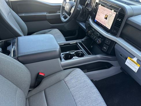 New 2026 Ford F250 XLT w/ XLT Premium Package AWD/4WD image 14