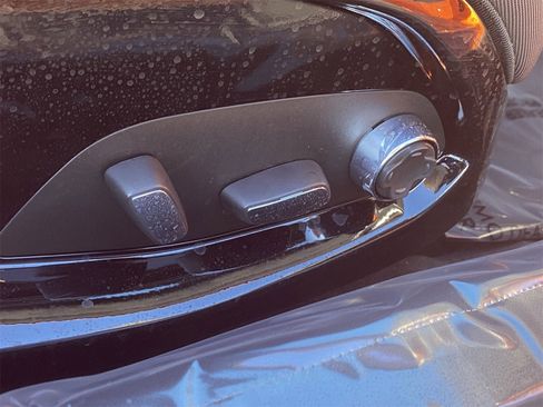 Used 2024 Chevrolet Corvette Stingray Premium Cpe w/ Z51 Performance Package image 12