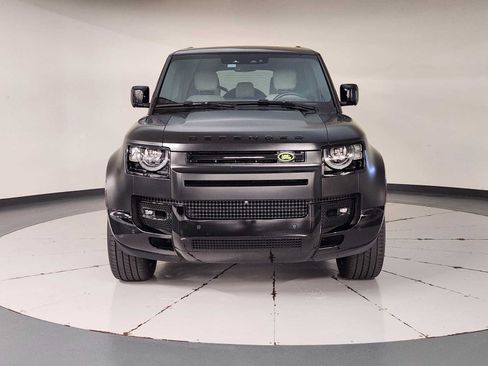 Used 2023 Land Rover Defender 110 SE AWD/4WD image 9
