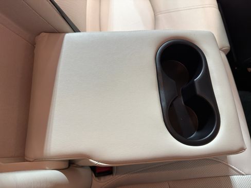 Used 2018 MAZDA MAZDA3 Grand Touring w/ Premium Equipment Package image 26