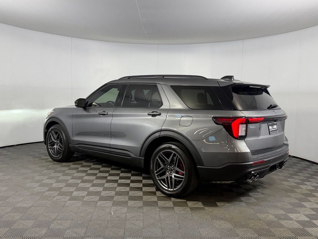 Used 2025 Ford Explorer ST w/ Sun And Sound Package AWD/4WD image 9