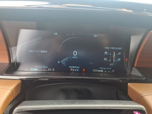 Used 2022 Lincoln Navigator Reserve image 18