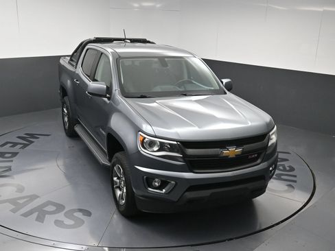 Used 2020 Chevrolet Colorado Z71 AWD/4WD image 32