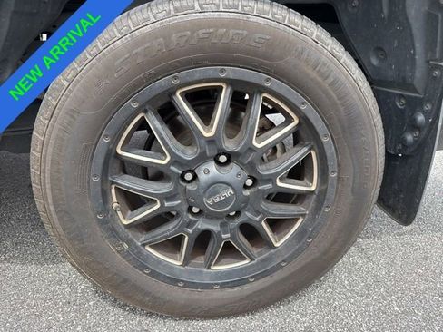 Used 2020 Toyota Tundra SR5 w/ SR5 Upgrade Package image 4