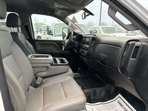 Used 2019 Chevrolet Silverado 2500 W/T w/ WT Convenience Package image 6
