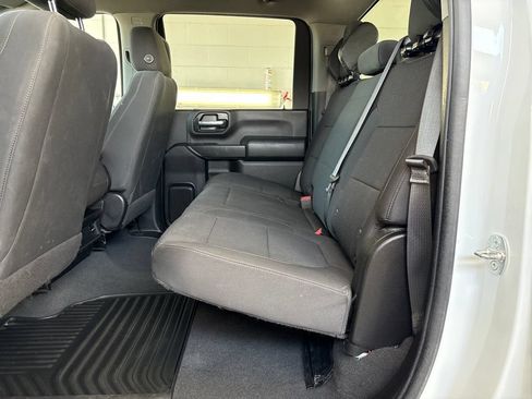 Used 2022 Chevrolet Silverado 2500 Custom AWD/4WD image 31