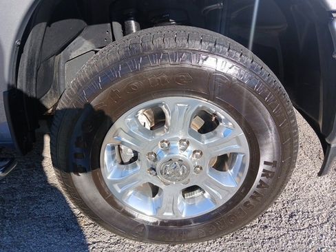 Used 2024 RAM 2500 Big Horn w/ Sport Appearance Package image 15