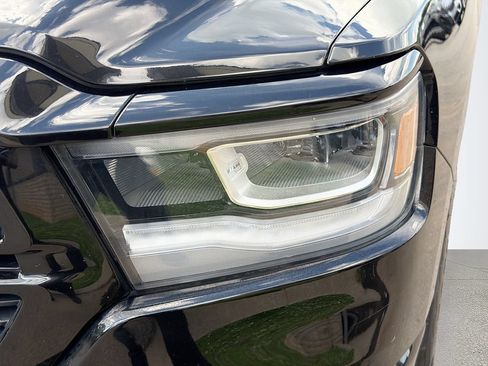 Used 2023 RAM 1500 Laramie AWD/4WD image 10