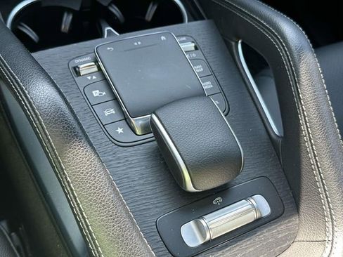 Used 2023 Mercedes-Benz GLS 450 4MATIC image 36