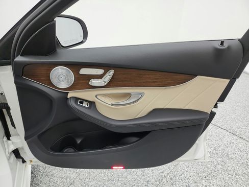 Used 2021 Mercedes-Benz C 300 Sedan image 21