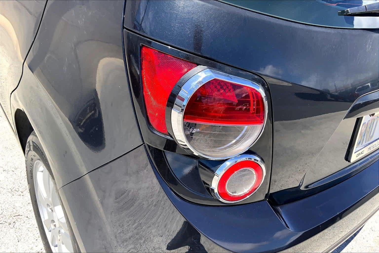 Used 2014 Chevrolet Sonic LT FWD image 30