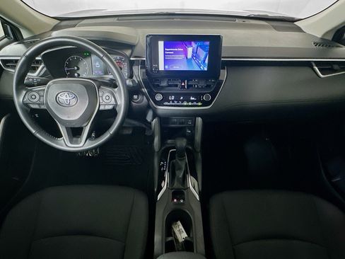 Used 2024 Toyota Corolla Cross LE FWD image 27