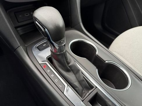 Used 2022 Chevrolet Equinox LT image 27