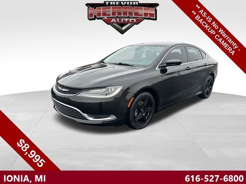 Used 2015 Chrysler 200 Limited w/ Convenience Group image 1
