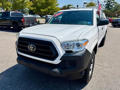 Used 2020 Toyota Tacoma SR RWD image 1