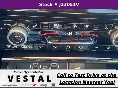 New 2023 Jeep Grand Cherokee Overland image 30