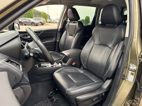 Used 2022 Subaru Forester Touring AWD/4WD image 13